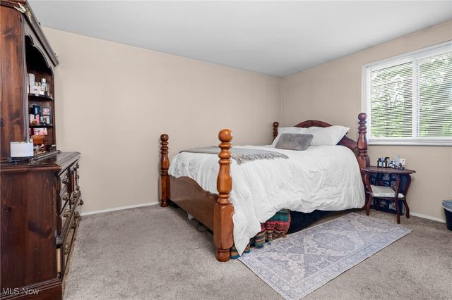 1620 Sapphire Drive, Hudson, OH 44236