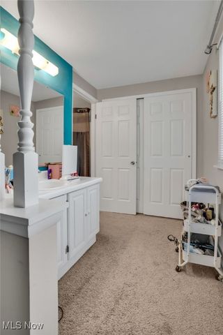 1620 Sapphire Drive, Hudson, OH 44236