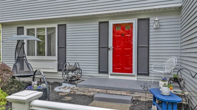 1620 Sapphire Drive, Hudson, OH 44236