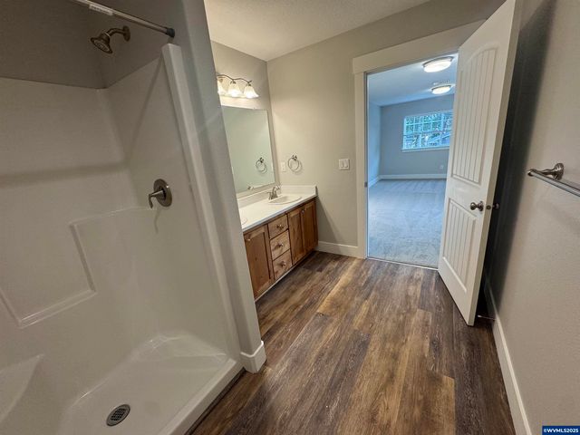 1055-1057 Big Fir Pl S, Salem, OR 97306