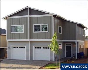 1055-1057 Big Fir Pl S, Salem, OR 97306