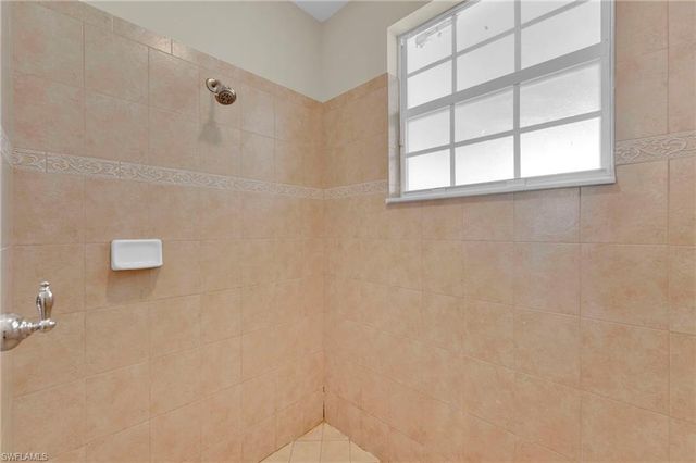 21536 Taft CT 203, Estero, FL 33928