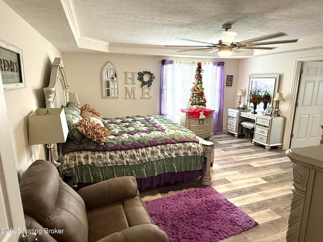 1180 S Sanders Ln, Lebanon Junction, KY 40150