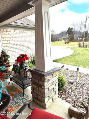 1180 S Sanders Ln, Lebanon Junction, KY 40150