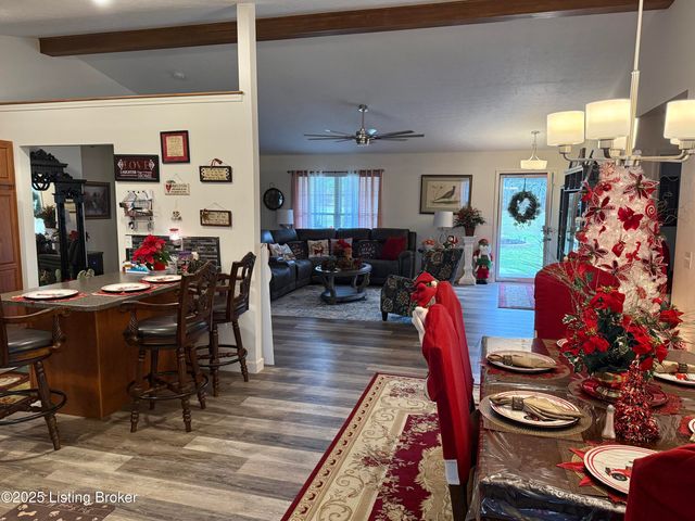 1180 S Sanders Ln, Lebanon Junction, KY 40150