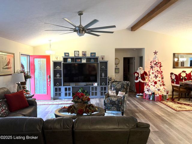 1180 S Sanders Ln, Lebanon Junction, KY 40150