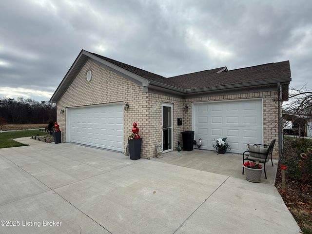 1180 S Sanders Ln, Lebanon Junction, KY 40150