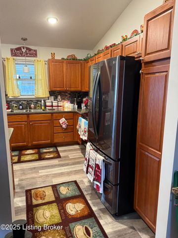 1180 S Sanders Ln, Lebanon Junction, KY 40150