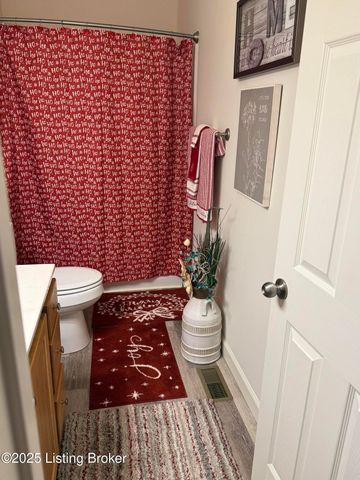 1180 S Sanders Ln, Lebanon Junction, KY 40150