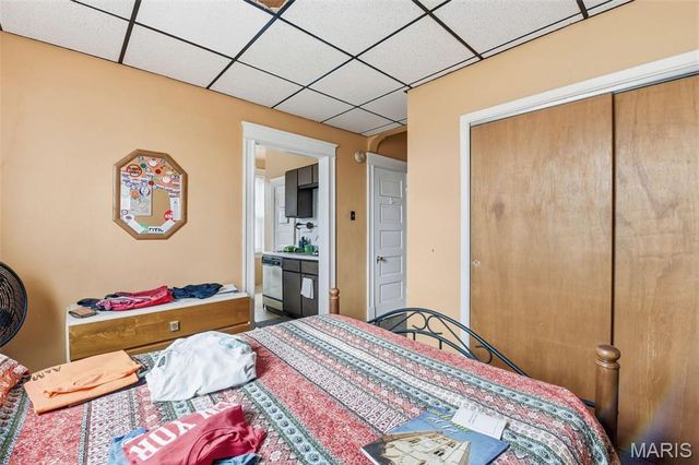 4372 Ellenwood Avenue, St Louis, MO 63116