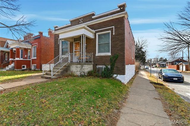 4372 Ellenwood Avenue, St Louis, MO 63116