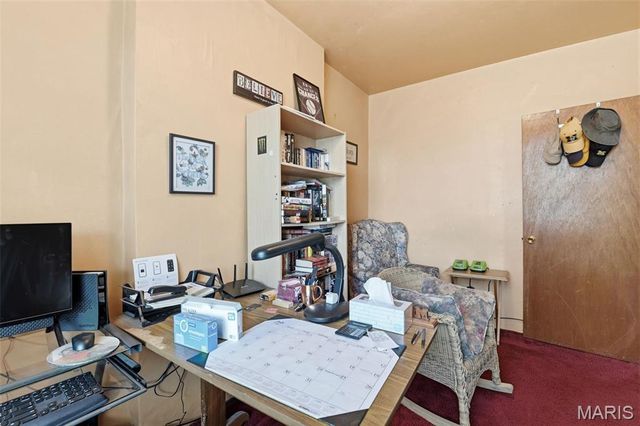 4372 Ellenwood Avenue, St Louis, MO 63116