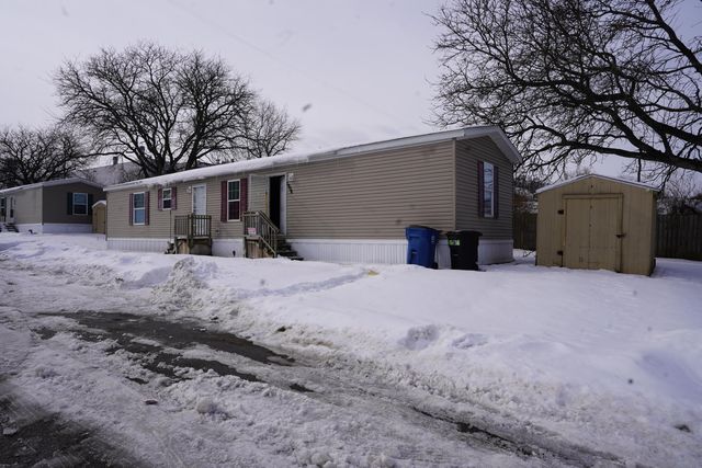 1906 Hawk Drive, Kalamazoo, MI 49008