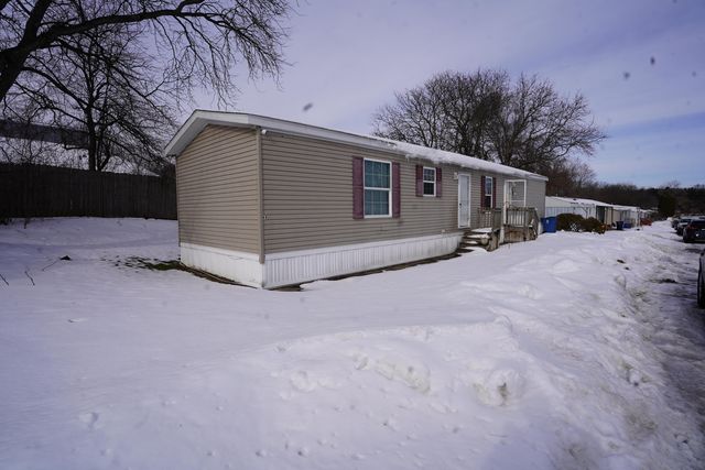 1906 Hawk Drive, Kalamazoo, MI 49008