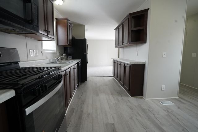 1906 Hawk Drive, Kalamazoo, MI 49008