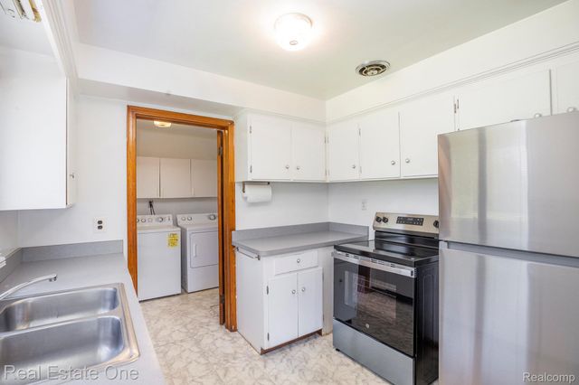 51341 Neumaier Drive, Shelby Charter Township, MI 48316