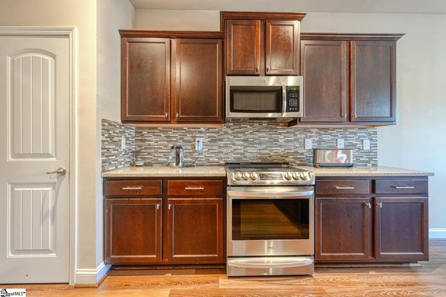 360 Huntwood Drive, Roebuck, SC 29349