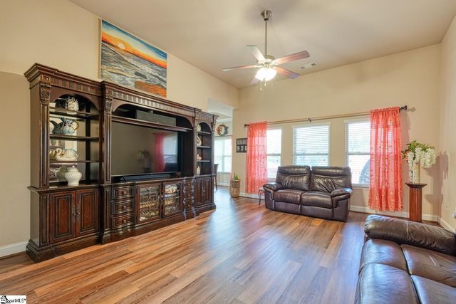 360 Huntwood Drive, Roebuck, SC 29349