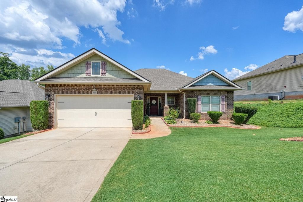 360 Huntwood Drive, Roebuck, SC 29349