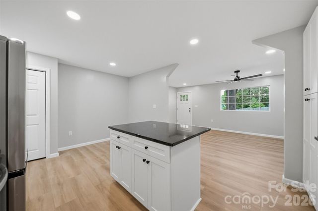 375 Shasta Lane SW, Lenoir, NC 28645
