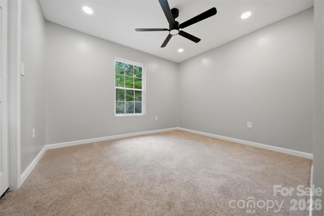 375 Shasta Lane SW, Lenoir, NC 28645