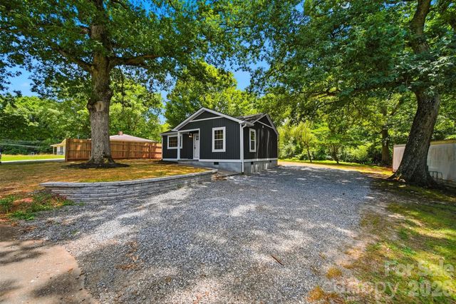 375 Shasta Lane SW, Lenoir, NC 28645