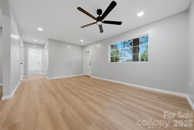 375 Shasta Lane SW, Lenoir, NC 28645