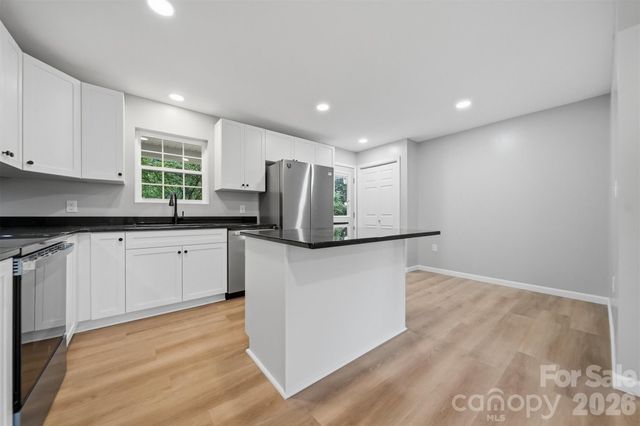 375 Shasta Lane SW, Lenoir, NC 28645