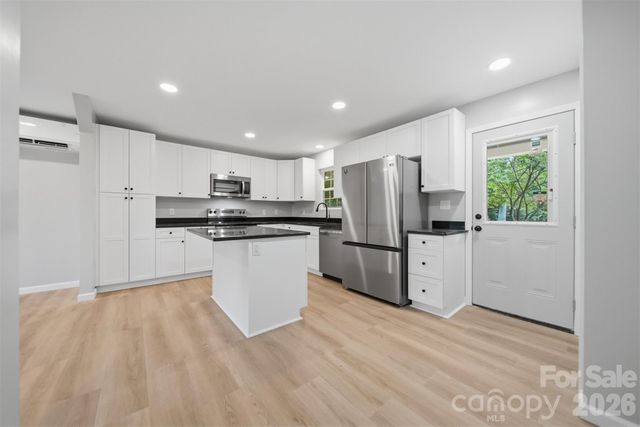 375 Shasta Lane SW, Lenoir, NC 28645