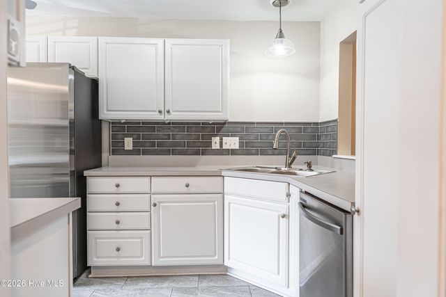 185 N Knoll Road, Southern Pines, NC 28387