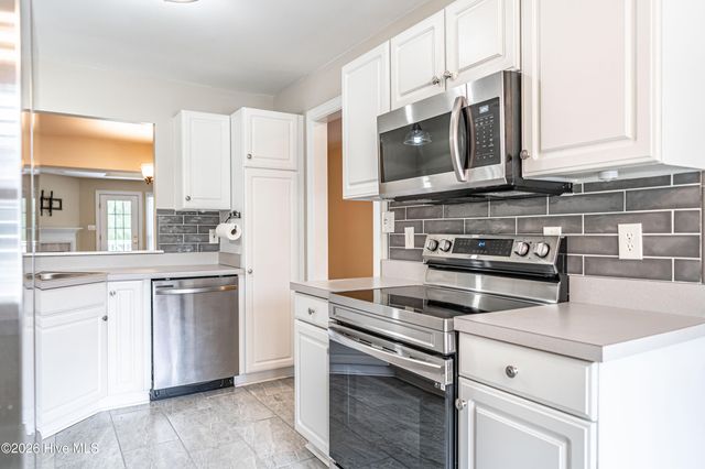 185 N Knoll Road, Southern Pines, NC 28387
