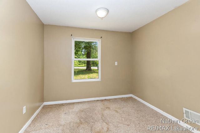 1267 Chatterson Road, Egelston Twp, MI 49442