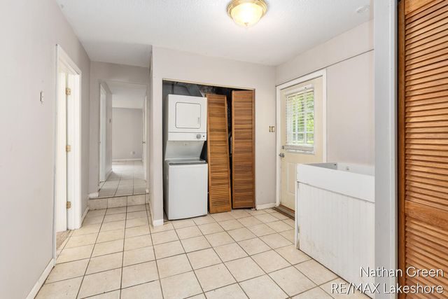 1267 Chatterson Road, Egelston Twp, MI 49442