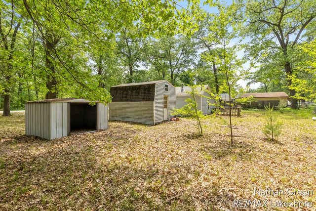 1267 Chatterson Road, Egelston Twp, MI 49442