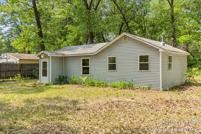 1267 Chatterson Road, Egelston Twp, MI 49442