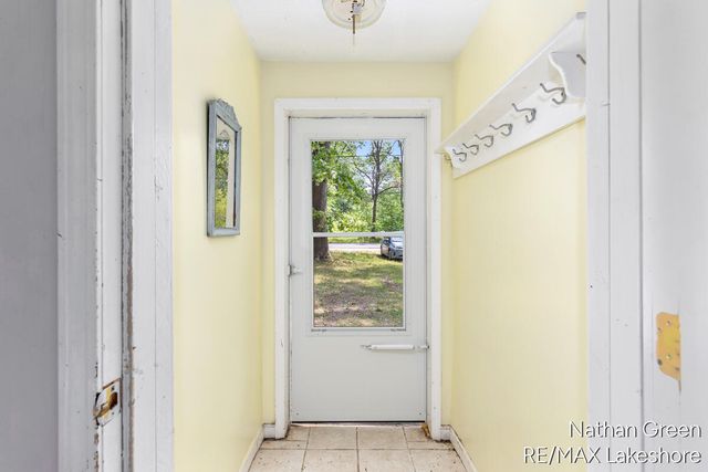 1267 Chatterson Road, Egelston Twp, MI 49442
