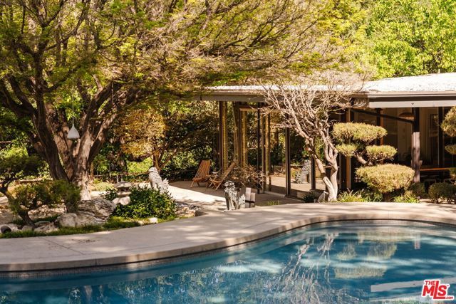 3493 Valley Meadow Road, Sherman Oaks, CA 91403