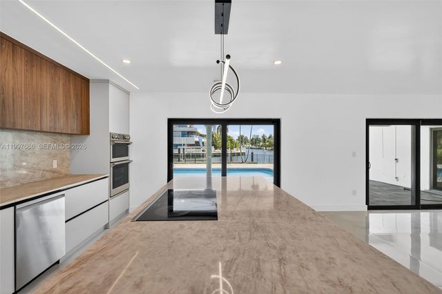 607 Layne Boulevard, Hallandale Beach, FL 33009