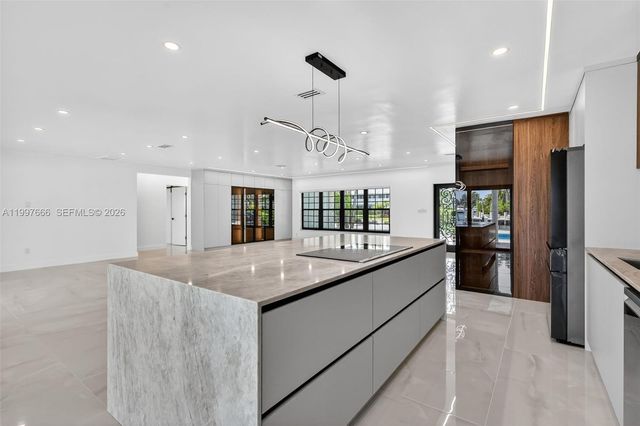 607 Layne Boulevard, Hallandale Beach, FL 33009