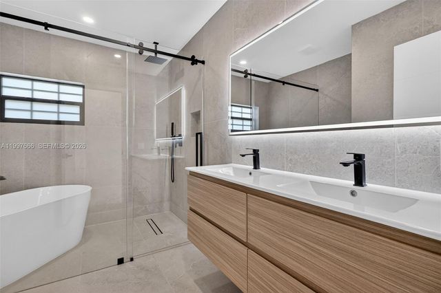 607 Layne Boulevard, Hallandale Beach, FL 33009