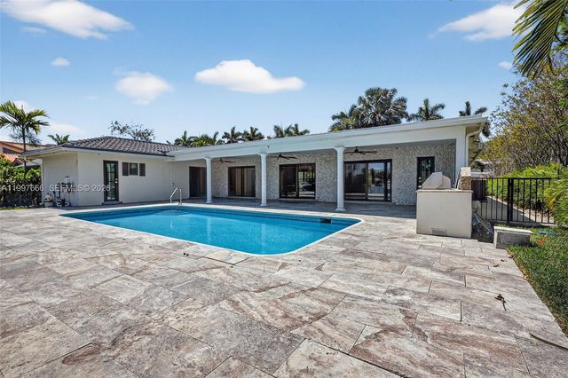607 Layne Boulevard, Hallandale Beach, FL 33009