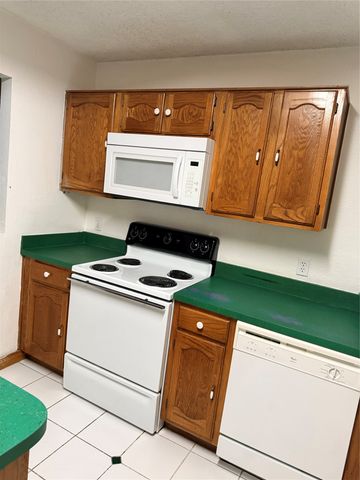 2809 Newkirk Court, Euless, TX 76039