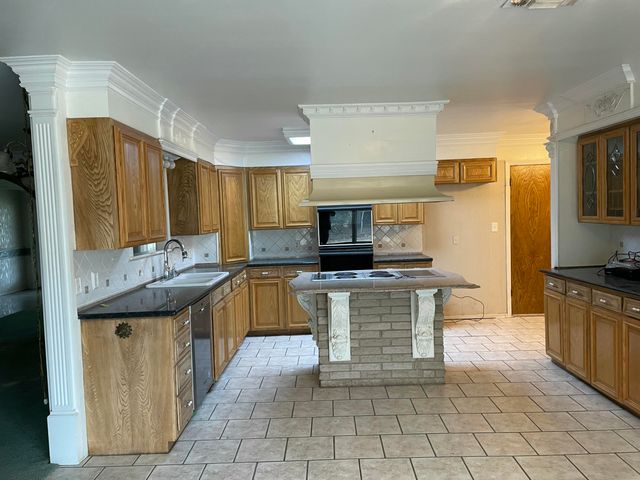 3125 Country Club Road, San Angelo, TX 76904