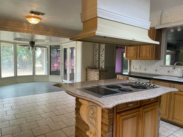 3125 Country Club Road, San Angelo, TX 76904