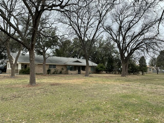 3125 Country Club Road, San Angelo, TX 76904