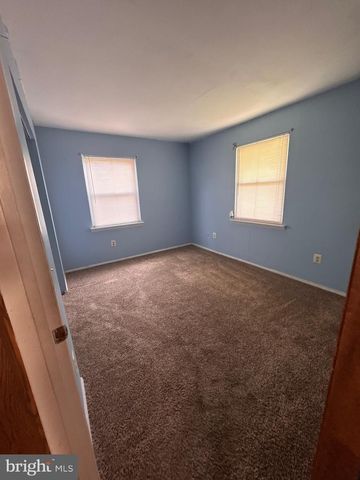 8142 DUNDALK AVE, Baltimore, MD 21222