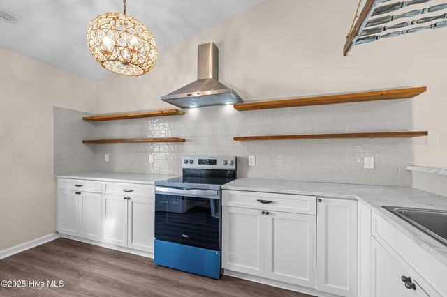 601 Pelletier Loop Road K63, Swansboro, NC 28584