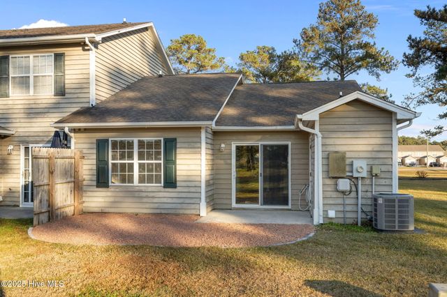 601 Pelletier Loop Road K63, Swansboro, NC 28584