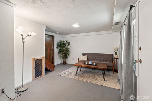713 Hull Avenue, Port Orchard, WA 98366