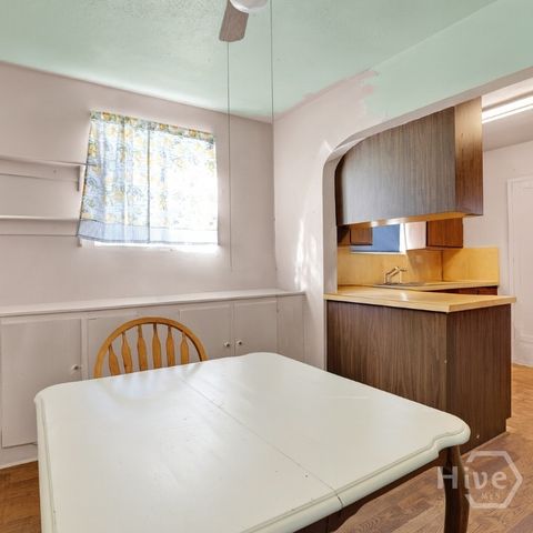 1402 E 51st Street, Savannah, GA 31404